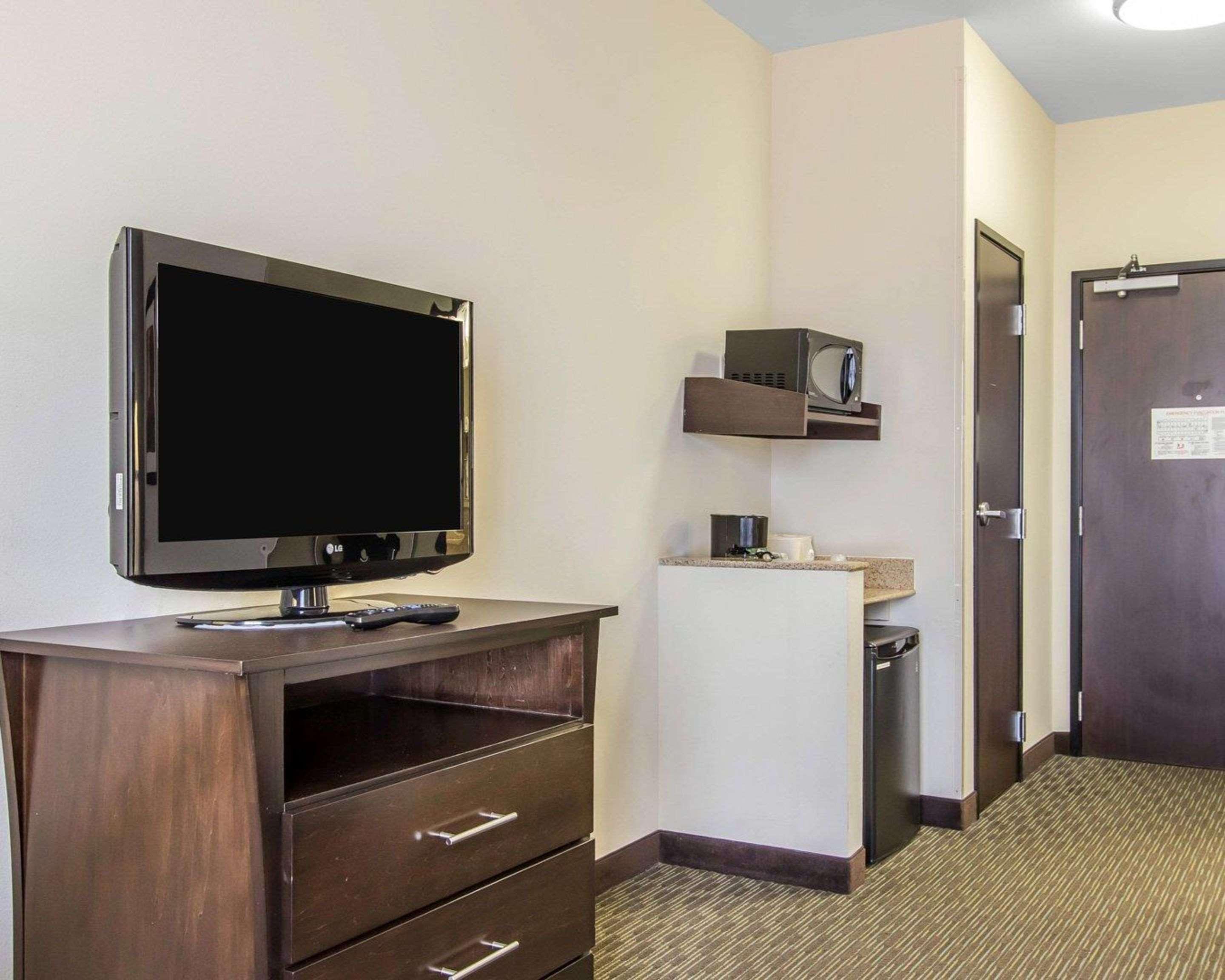 Comfort Inn & Suites Oklahoma City West - I-40 Экстерьер фото